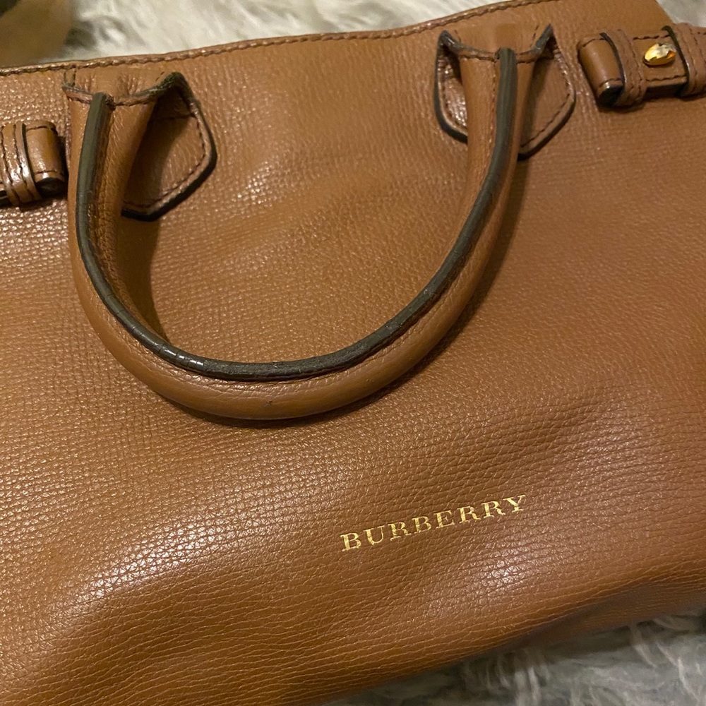 Burberry leather purse